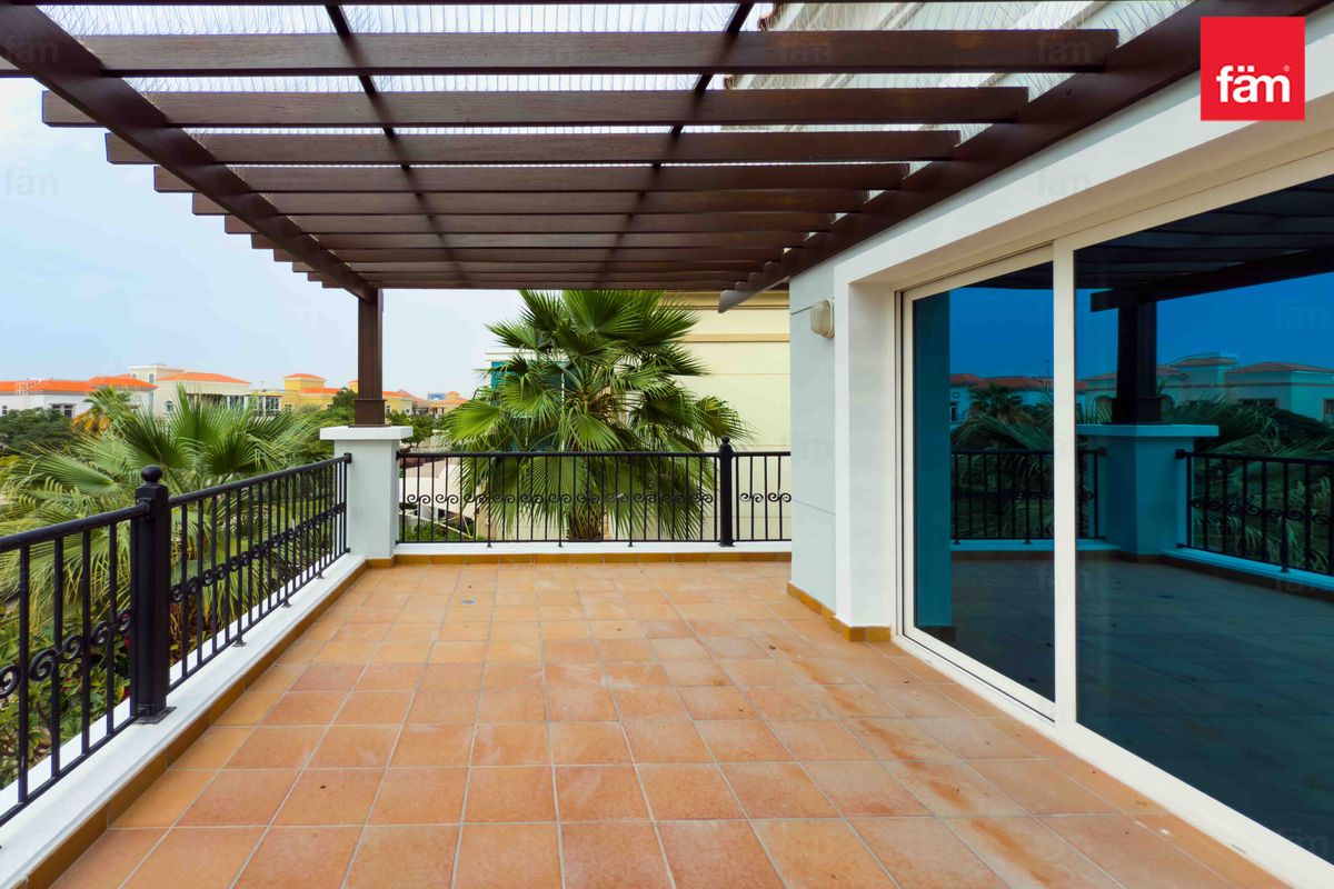 VOT | Stunning 5BR Custom Built | Single Row Villa-21