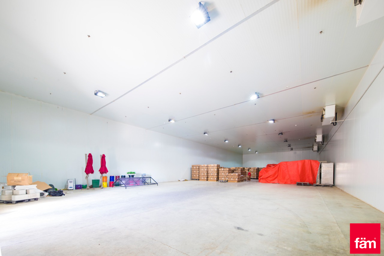 Price 17,000,000 AED Warehouse for Sale in Dubai Investment Park