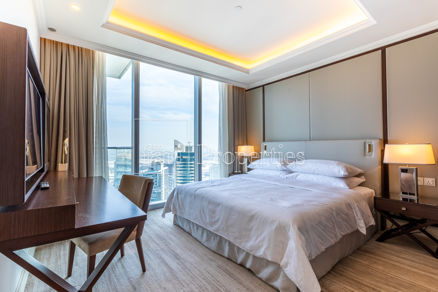 Genuine High Floor Creek View in T3! Vacant-8